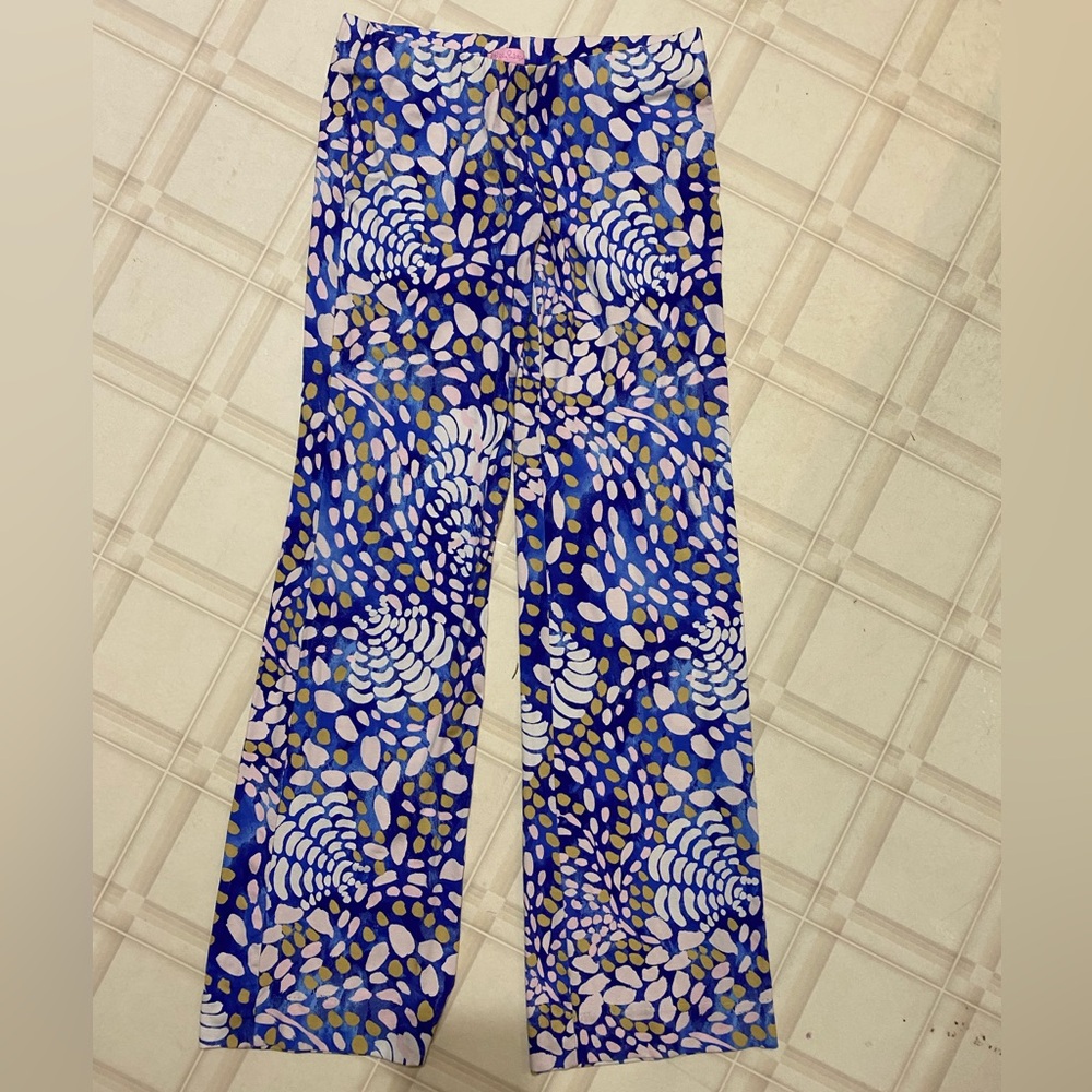 Lilly Pulitzer Blue and White Patterned Pants